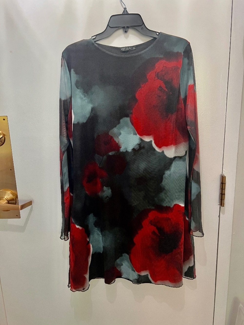 NEW with a tag Nasty Gal mess dress - beautiful floral print!